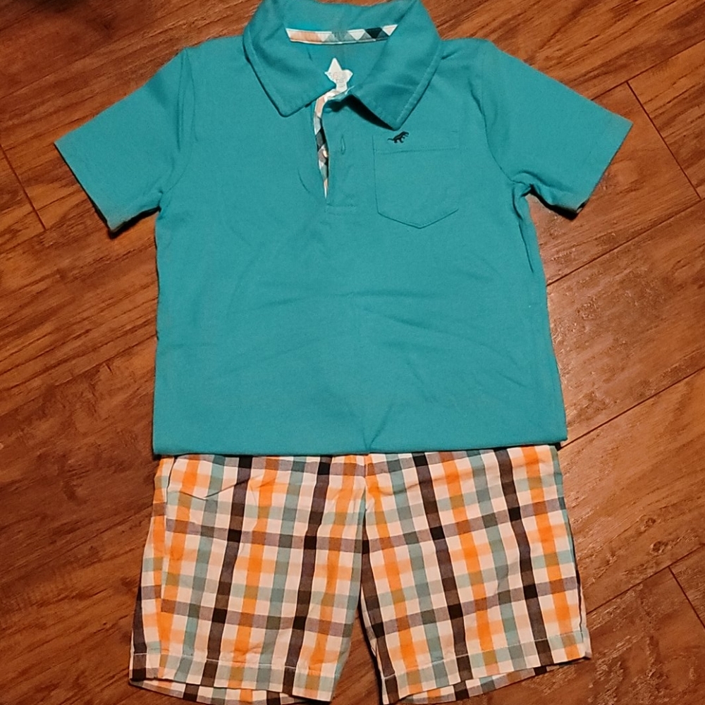 Collared shirt with shorts